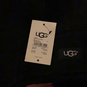 UGG SHEARLING TRAPPER